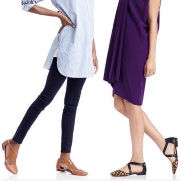 Genuine Leather Cross Strap Flats - Picture 6 of 7